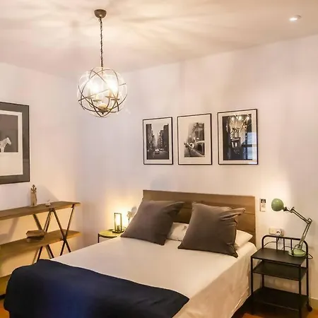 Sh La Casa Del Capitan Cerca De La Catedral קדיז