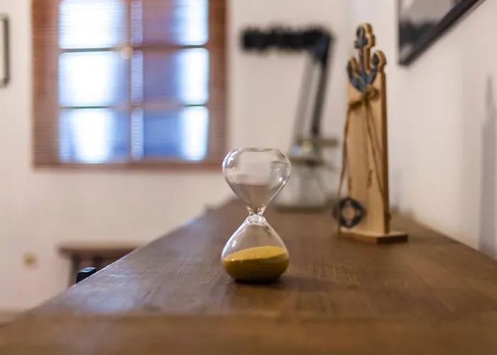 Sh La Casa Del Capitan. Cerca De La Catedral.