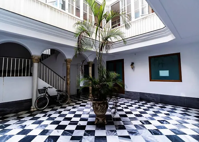 Sh La Casa Del Capitan. Cerca De La Catedral. * カディス