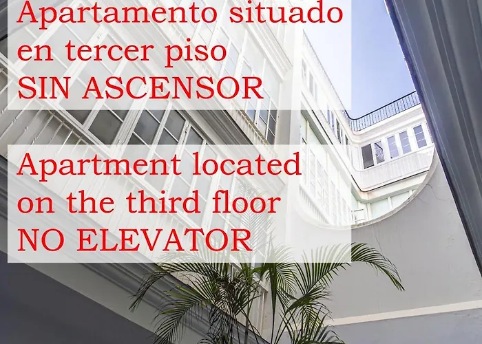 Sh La Casa Del Capitan. Cerca De La Catedral. * カディス